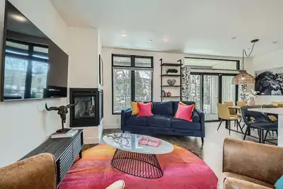 Image de Riverfront Mountain Escape