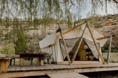 Image de Private Canyon Glamp - 2 Lux Tents + Views + Bath