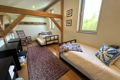 Image de Newly built, large modern timber frame apartment in Charlotte, Vt