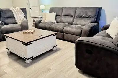 Image de Unique Home| Mins to Beaches | Sleeps 8 | Shops & Dining & Golf |  Coffee Bar