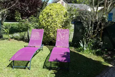 Image de \"Néflier\" en Dordogne entre Saint-Emilion et Aubeterre-sur-Dronne