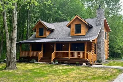 Image de Peaceful 3br Cabin Retreat w/Hot Tub-Near Wineries, Geneva-on-the-Lake & Spire