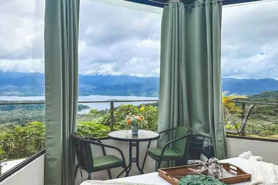 Image de Volcano and Lake View, Eco Glam #1.