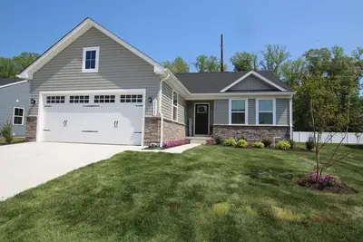 Image de Coastal Comfort Awaits – Brand New House! 3br/3ba Retreat with Finished Basement!