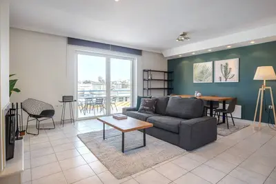 Image de Blueground | Palaio Faliro, sea view, nr beach