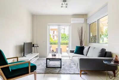 Image de Blueground | Voula, balcony, nr Voula Beach