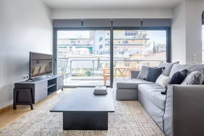 Image de Blueground | Chalandri, fireplace, nr Kifisia Park