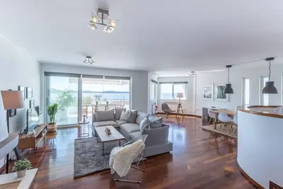 Image de Blueground | Voula, sea view, nr Vouliagmeni Beach