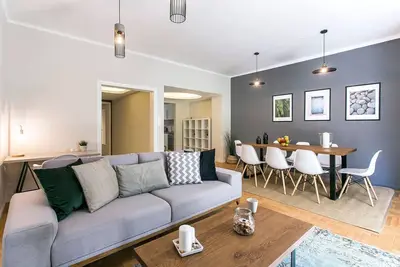 Image de Blueground | Kolonaki, balcony, nr Acropolis