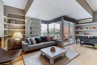 Image de Blueground | Palaio Faliro, balcony, nr Flisvos Marina