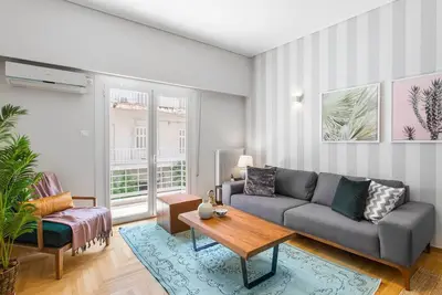 Image de Blueground | Pangrati, balcony, nr Acropolis