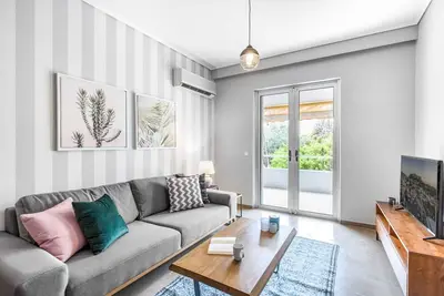 Image de Blueground | Glyfada, garden, nr Vouliagmeni