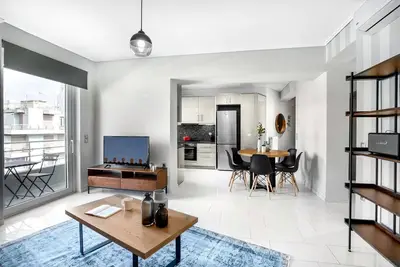 Image de Blueground | Alimos, view, nr Vouliagmeni