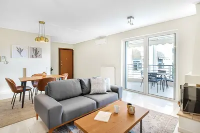 Image de Blueground | Glyfada, garden, nr Voula Beach