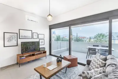 Image de Blueground | Marousi, balcony, nr Kifisos River