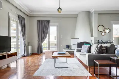 Image de Blueground | Glyfada, fireplace, nr Glyfada Beach