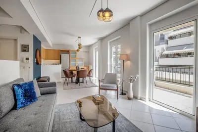 Image de Blueground | Mets, city view, nr Kallimarmaro