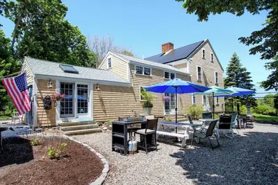 Image de Charming Apartment w/Spa Near Beach, Pets Welcome!