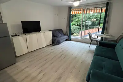 Image de Studio Moderne Lumineux 4 couchages Gare routière et Sncf