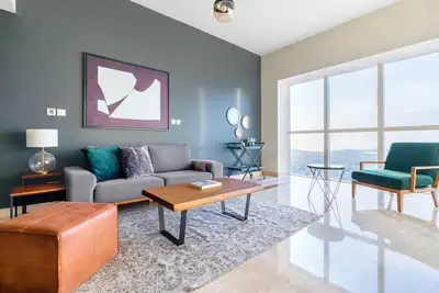 Image de Blueground | Trade Centre 1, pool, nr Dubai Mall