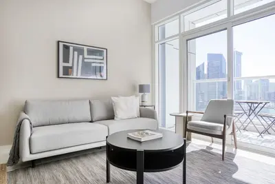 Image de Blueground | Dubai Marina, pool, nr Marina