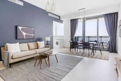 Image de Blueground | Dubai Marina, pool, nr Beach