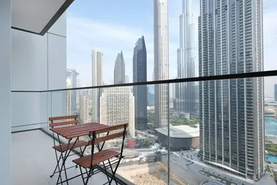 Image de Blueground | Downtown Dubai, pool, nr Burj Khalifa