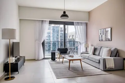 Image de Blueground | Downtown Dubai, pool, nr Burj Khalifa