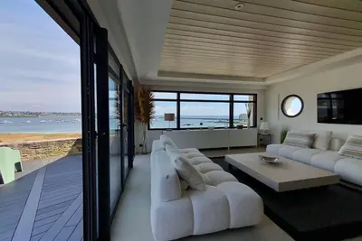 Image de Maison sur la plage avec vue mer