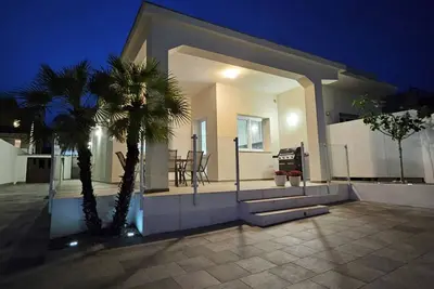 House&Villas - Villa Falaride