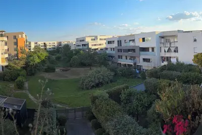 Image de Un écrin de lumière enchanteur de séjours à Montpellier.