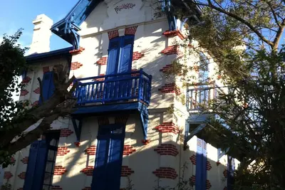 Villa Arcachonnaise avec Jardin, en Centre Ville, 100 m Plage, IDÉAL Familles