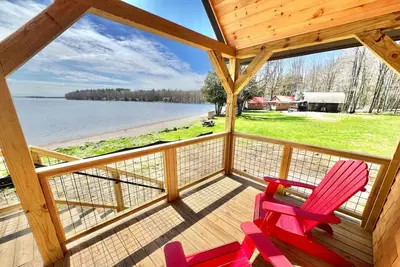 Image de The Beach Bum | Modern Cabin on the Sand