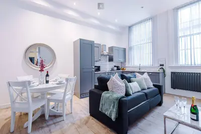 Image de This apartment is a 2 bedroom(s), 1 bathrooms, located in Liverpool, .