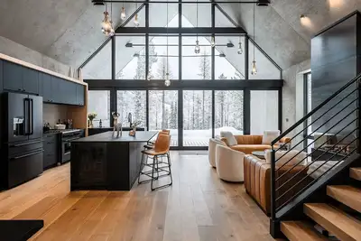 Image de Brand New Luxury Home | Ski In / Ski Out | 5 Bedroom | Sleeps 12 | Private Hot Tub