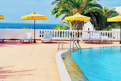 Image de Canaryislandshost l Frontline