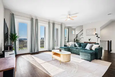 Image de Stylish 4br Lake House