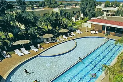 Image de Waterfront | Sleeps 5 | Resort Pool | Wifi