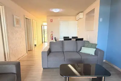 Image de Waterfront Resort | Sleeps 5 | Pool | Wifi