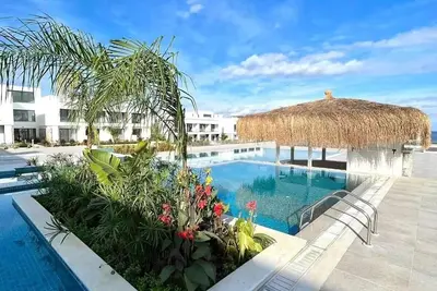 Image de Sunny studio in eco-wellness resort with sea and mountain views