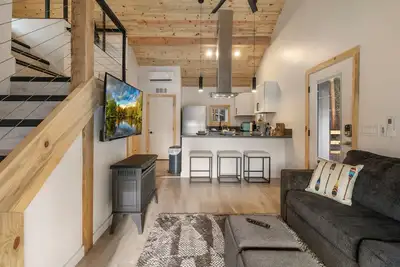 Shoreline Village Cabin 3