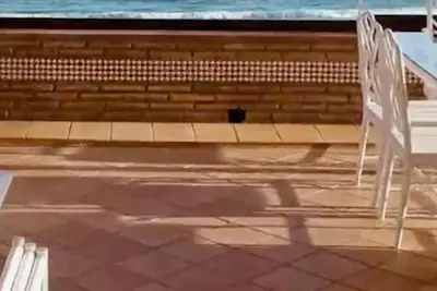 Image de Exclusive Villa in Marbella - Front Line Beach with Private Access