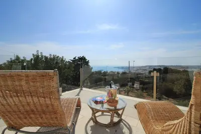 Image de Villa La Perla Bianca by LoveSud