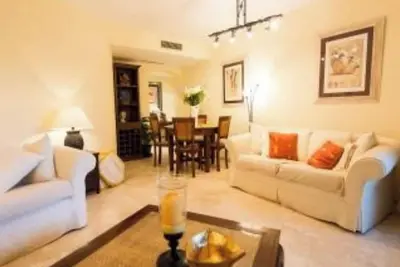 Image de Stylish Coastal Apartment in Estepona – Steps from the Beach