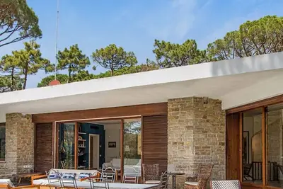 Image de Villa Smeralda, Roccamare Pinewood, just a 5-minute walk from the private beach.