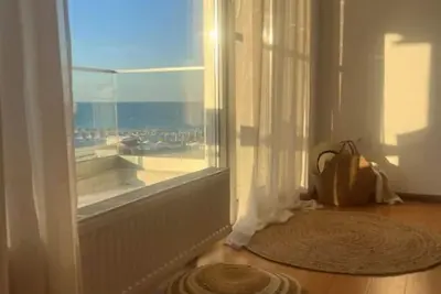 Image de Voyage apartments offer for rent 4 rooms apartment located exactly on the beach.