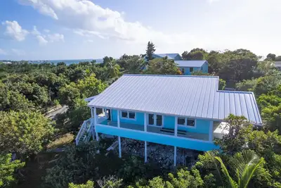 Image de Sea Orchid a 2-2 house, located on Green Turtle Cay Abaco Bahamas