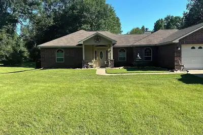 Image de 3-bedroom house in charming Lufkin with WiFi, Ac. Enjoy your stay