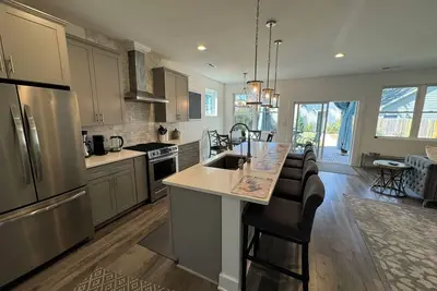 Image de Spacious 4-bedroom, 4-bathroom house in wonderful Indianapolis with private yard