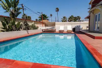 Image de 2 Bedroom Suite in beautiful Ensenada with a jacuzzi in the room. Ocean view!
